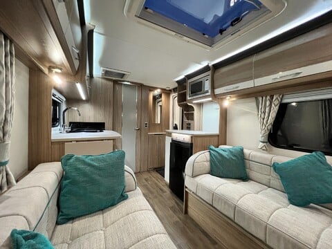 Coachman Chiltington VIP 460  19