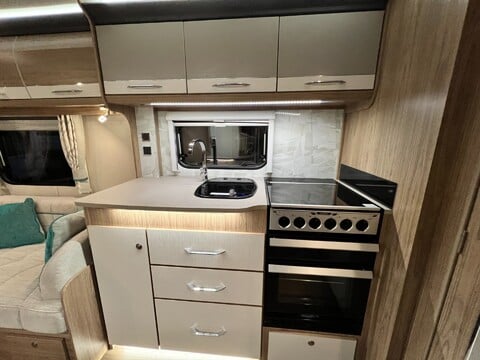 Coachman Chiltington VIP 460  24