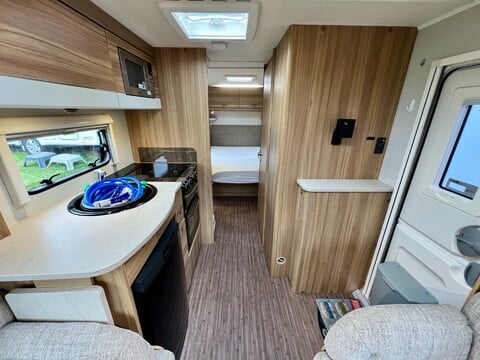 Elddis Avante 550 22