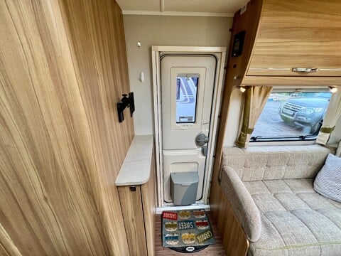 Elddis Avante 550 25