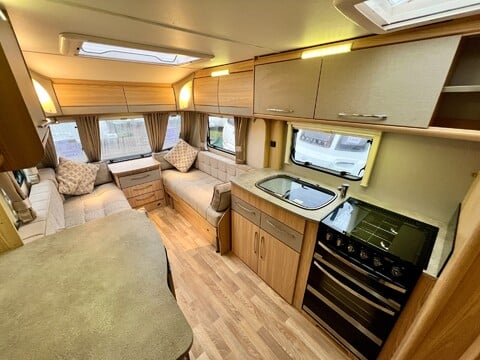 Coachman Amara 450 14