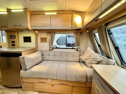 Coachman Amara 450 17