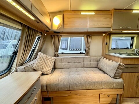 Coachman Amara 450 19