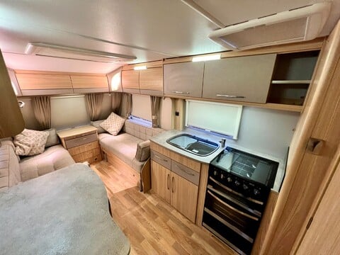 Coachman Amara 450 29