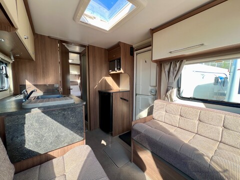Bailey Phoenix + 640  18