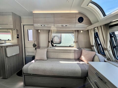 Elddis Avante 840 Sherwood Edition 19