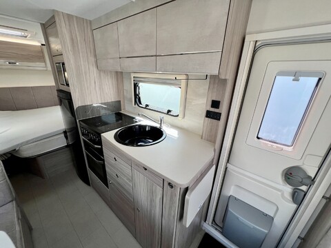 Elddis Avante 840 Sherwood Edition 27