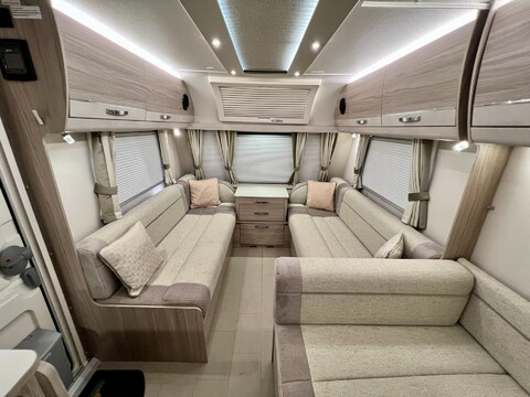 Elddis Avante 840 Sherwood Edition 33