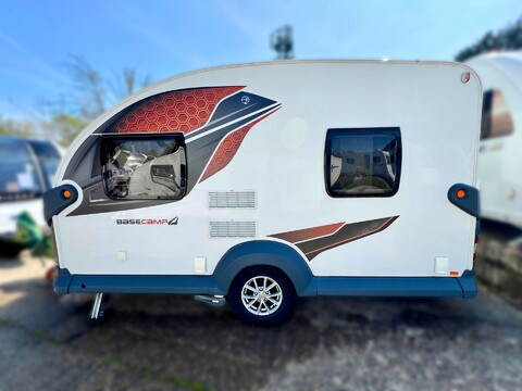 Swift Basecamp 4 Plus 7