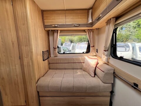 Elddis Majestic 135 23