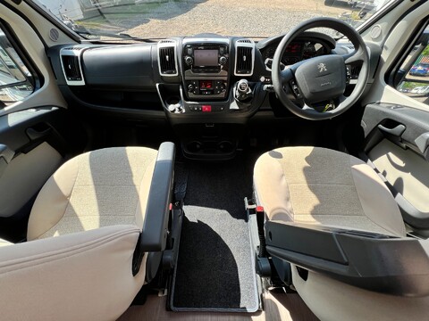 Elddis Majestic 135 12