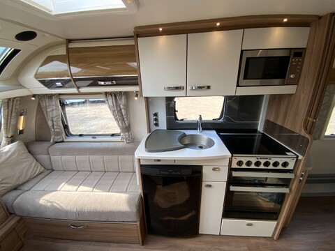 Swift Elegance 580 28