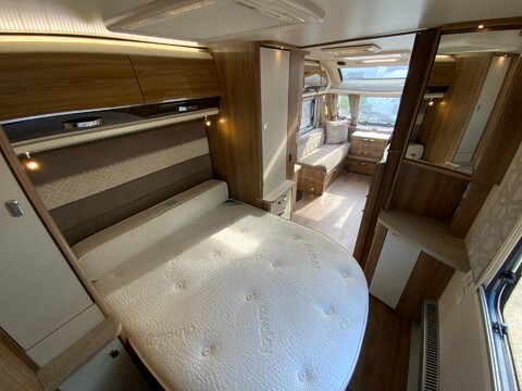 Swift Elegance 580 32