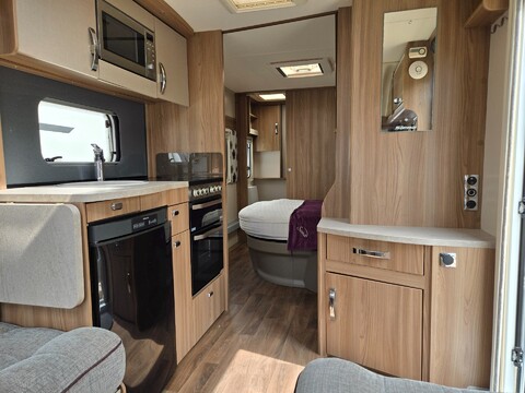 Swift Challenger 580 Siena  11