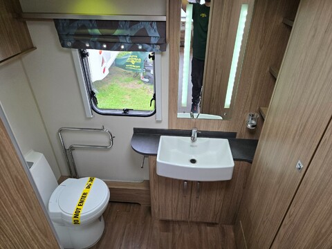 Coachman Laser 620-4  19
