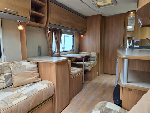 Swift Challenger 530  13