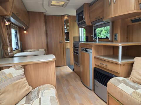 Swift Challenger 530  14