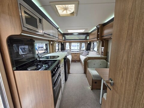 Coachman VIP 520 16