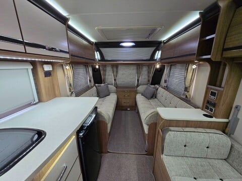 Coachman VIP 520 17