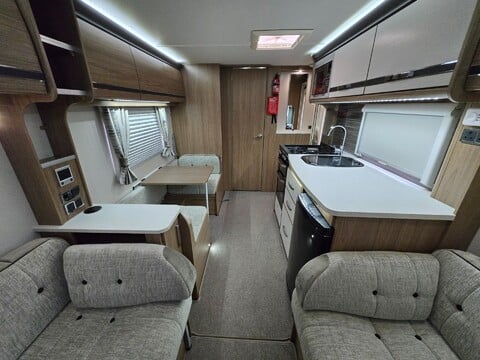Coachman VIP 520 23