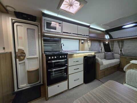 Coachman VIP 520 27