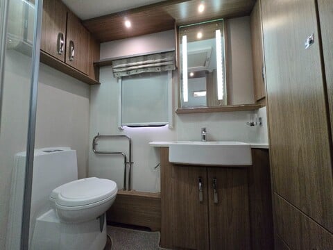 Coachman VIP 520 29