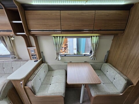 Coachman VIP 520 41