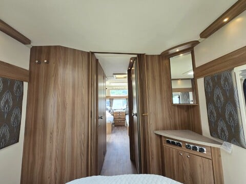 Swift Challenger SE 640 18