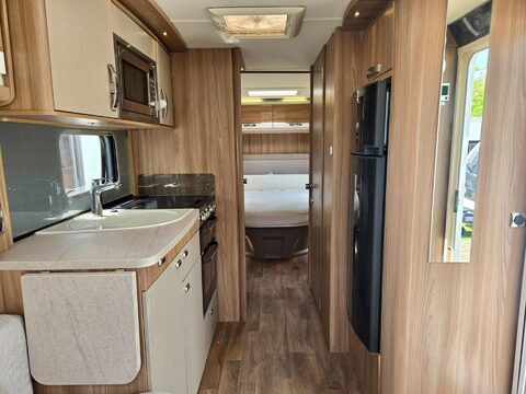 Swift Challenger SE 640 12