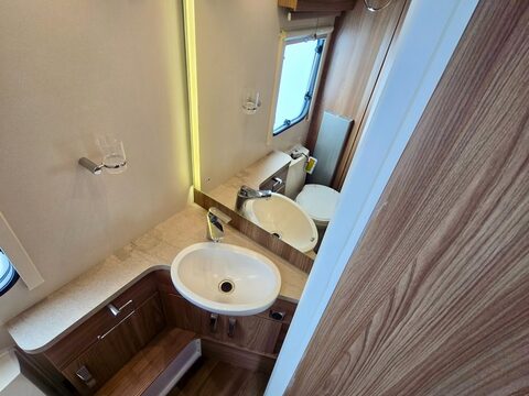 Swift Challenger SE 640 21