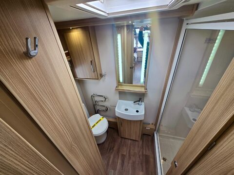 Coachman Pastiche 520 16