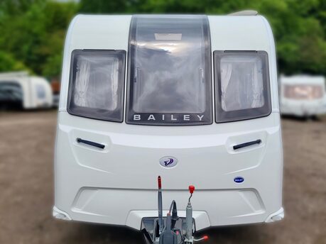 Bailey Phoenix 420  2