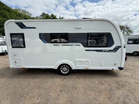 Coachman VIP 460  5