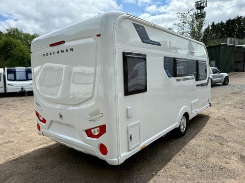 Coachman VIP 460  7