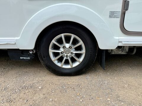 Coachman VIP 460  10