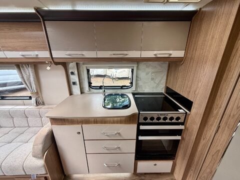 Coachman VIP 460  18