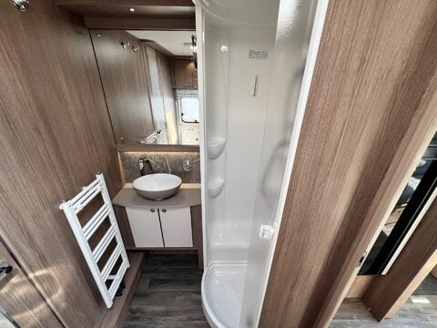 Coachman Laser 665  26