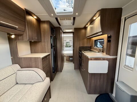 Buccaneer Bermuda  20