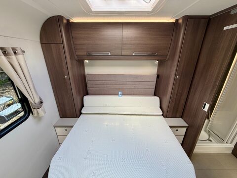 Buccaneer Bermuda  28