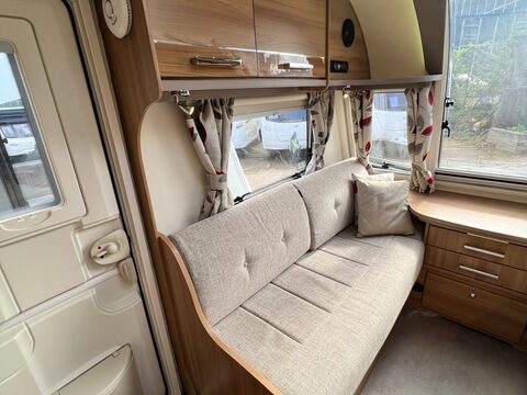 Bailey Pegasus Rimini Platinum 11