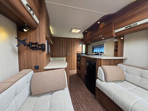 Elddis Affinity  530 Sussex Premier Edition Mayfield 12