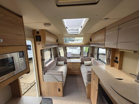 Elddis Avante Sussex Premier Edition Midhurst 6