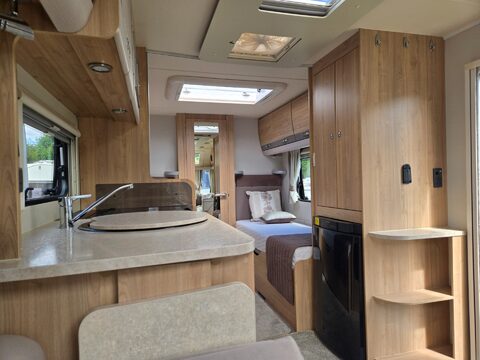 Elddis Avante 574 Sussex Heathfield 14