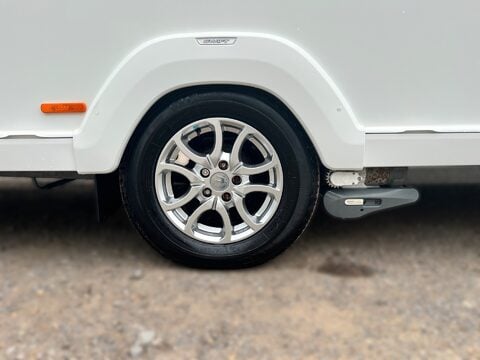 Swift Conqueror 580 8