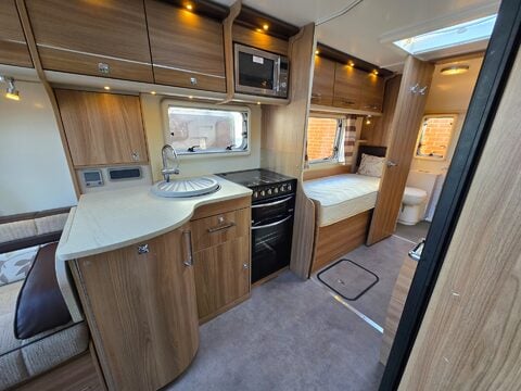 Bailey Phoenix 760  15