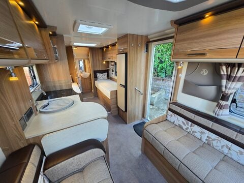 Bailey Phoenix 760  16