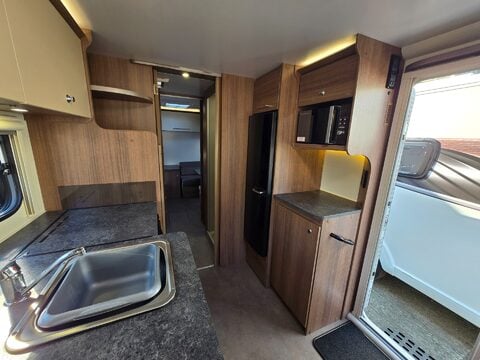 Bailey Phoenix 760  21