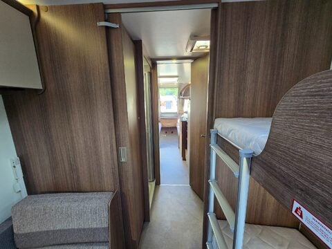 Bailey Phoenix 760  27