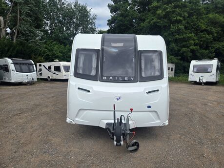 Bailey Phoenix 760  2