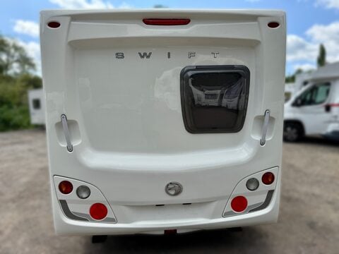 Swift Charisma 230 8